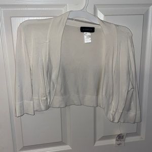 B. Darlin white cropped cardigan/size M